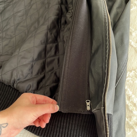 Guess Men’s Jacket with Hood - Picture 8 of 12